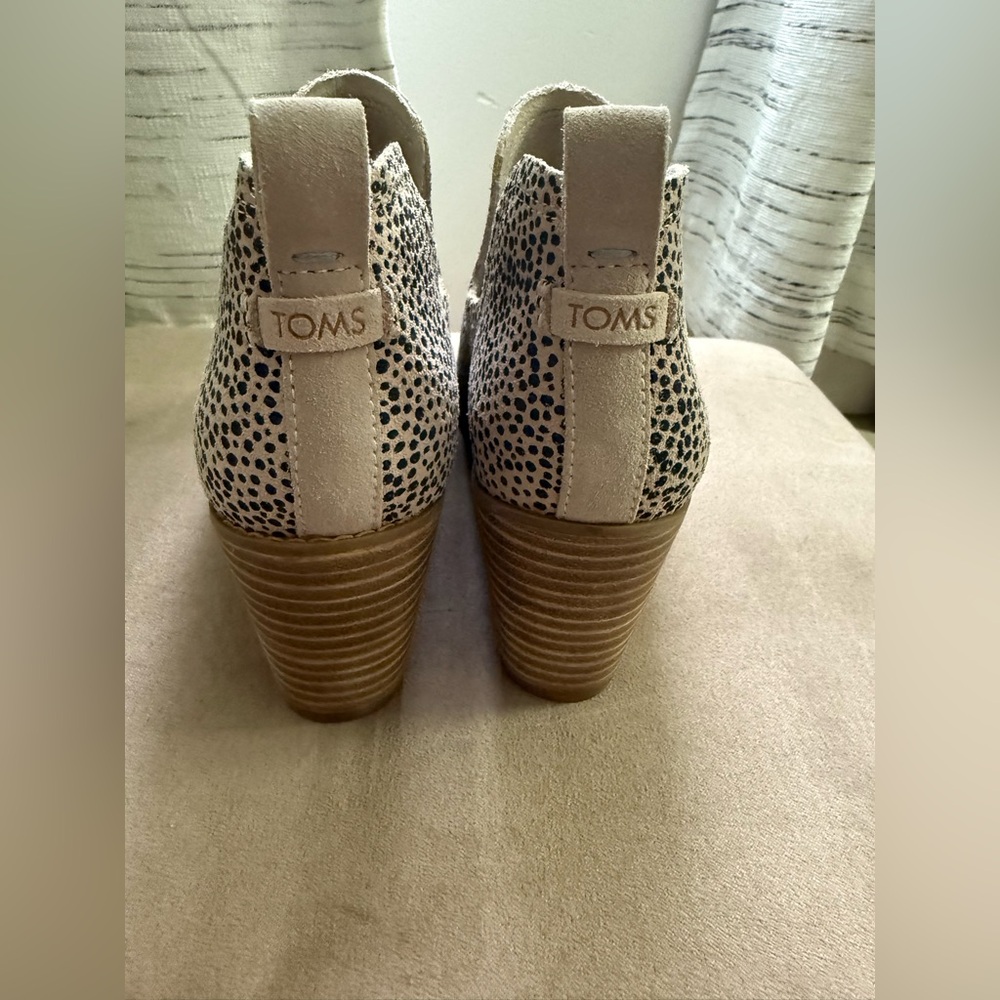 Women's Kallie Wedge Bootie in Macadamia
6.5 - Picture 6 of 9